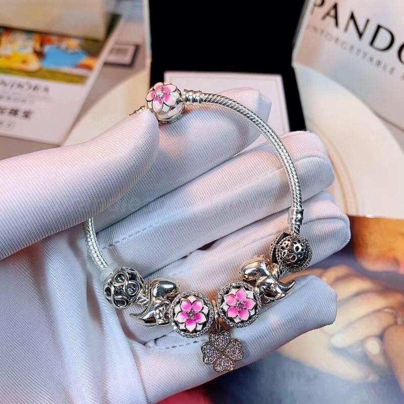 Pandora Bracelets 975